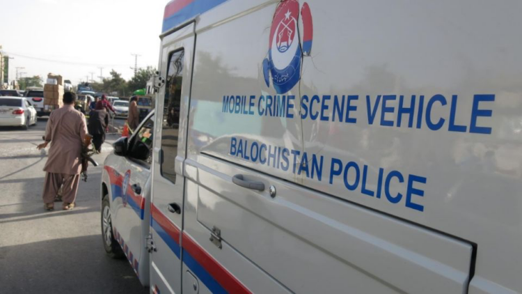 Tragedia en Pakistán: autobús cae a un barranco y deja al menos 40 muertos y ocho heridos